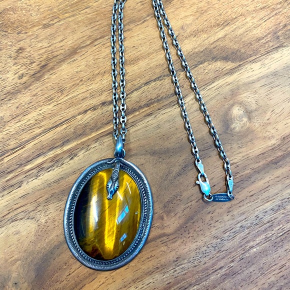 Striking tigers eye and sterling silver pendant with snake head design - Picture 1 of 3